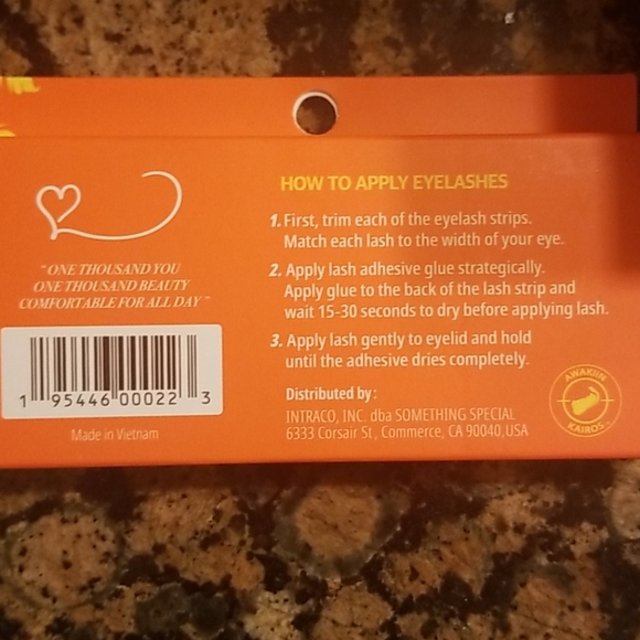 Cashmere 4D Lashes - Fancy - Picture 3 of 3